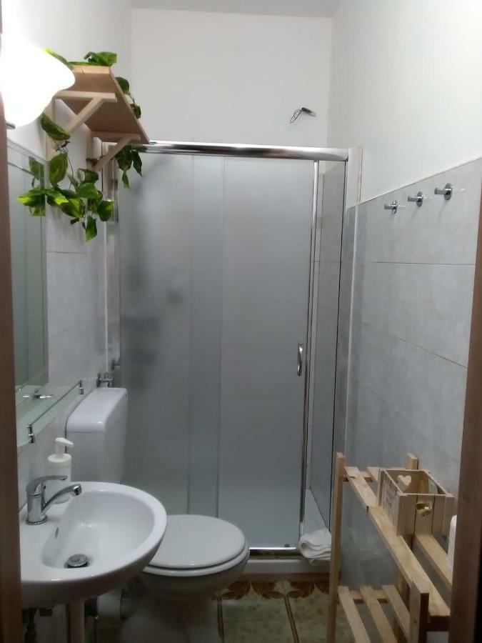 Double Room with Private Bathroom,1585516285:JPEG