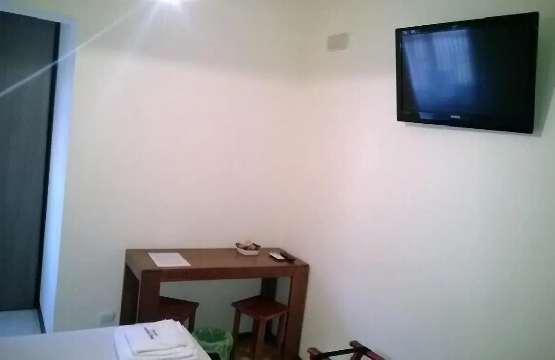 B&B Villa Dante - Policlinico-1