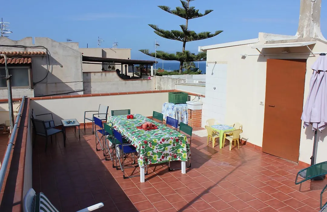 Villetta Con Terrazza Sul Mare Santa Margherita Marina-1