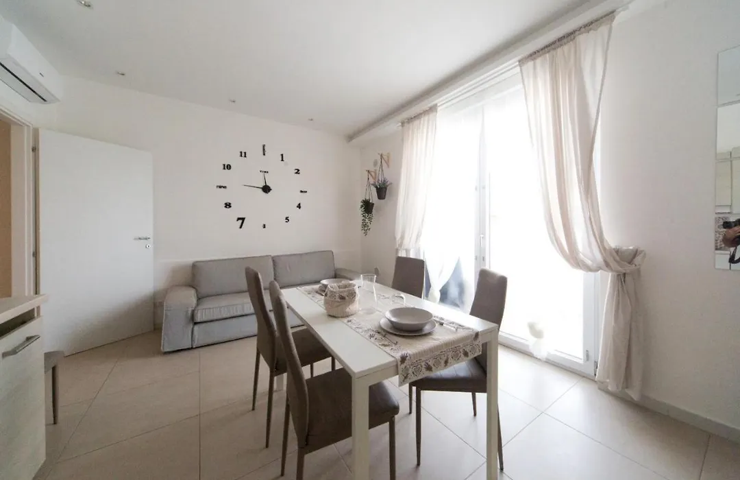 Slow Chic Apartment Ganzirri-1