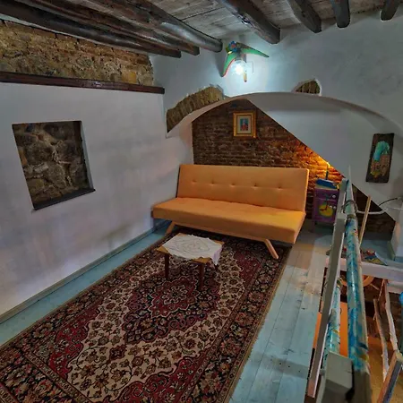 Artist'S House Di Pace-2