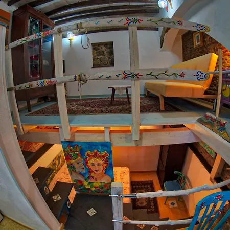 Artist'S House Di Pace-3